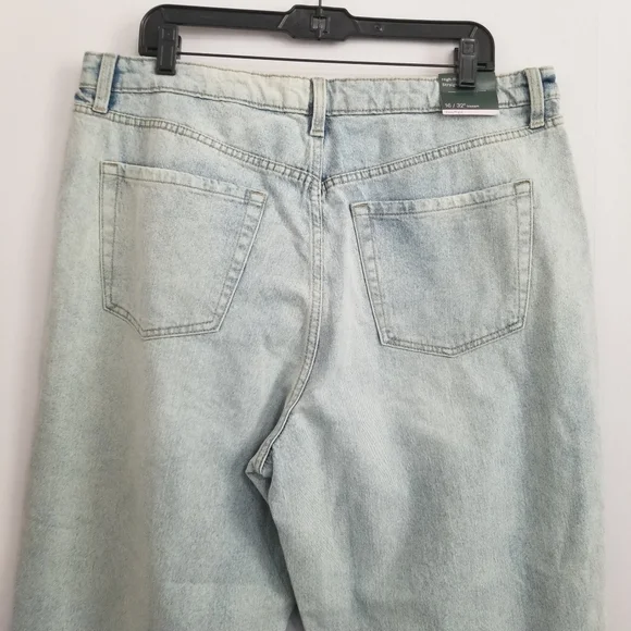 NWT Wild Fable High Rise Straight Distressed Jeans Size 16 - Picture 6 of 10